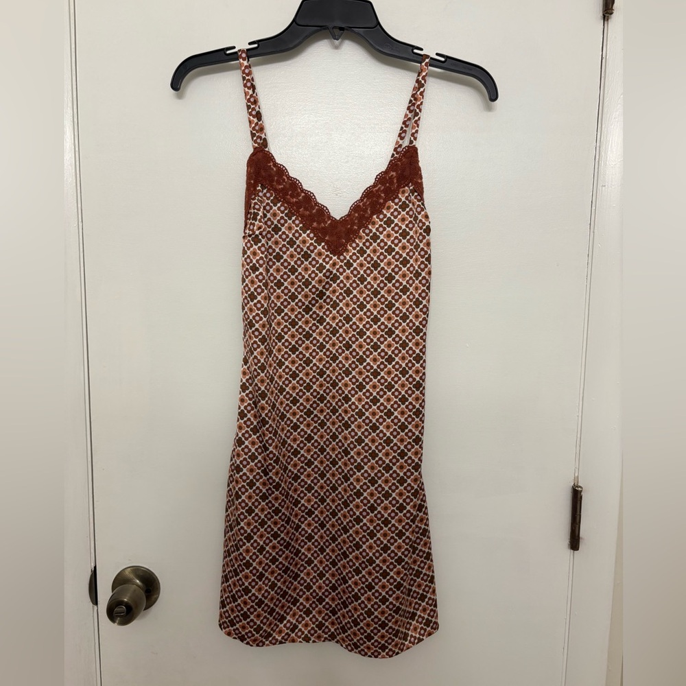 Hollister Y2K Retro Geometric Lace Trim Mini Slip Dress XXS